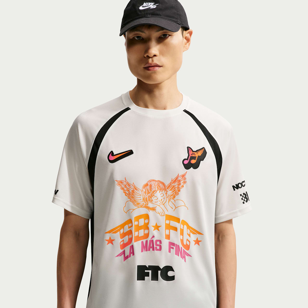 NIKE公式】 SNKRS Exclusives【ナイキ公式通販】